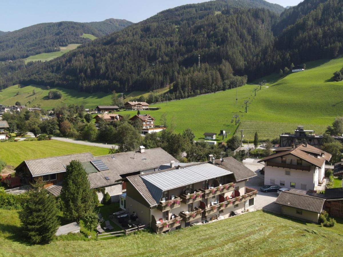 Gourmet Alpinhotel Sonnleiten Cadipietra Esterno foto