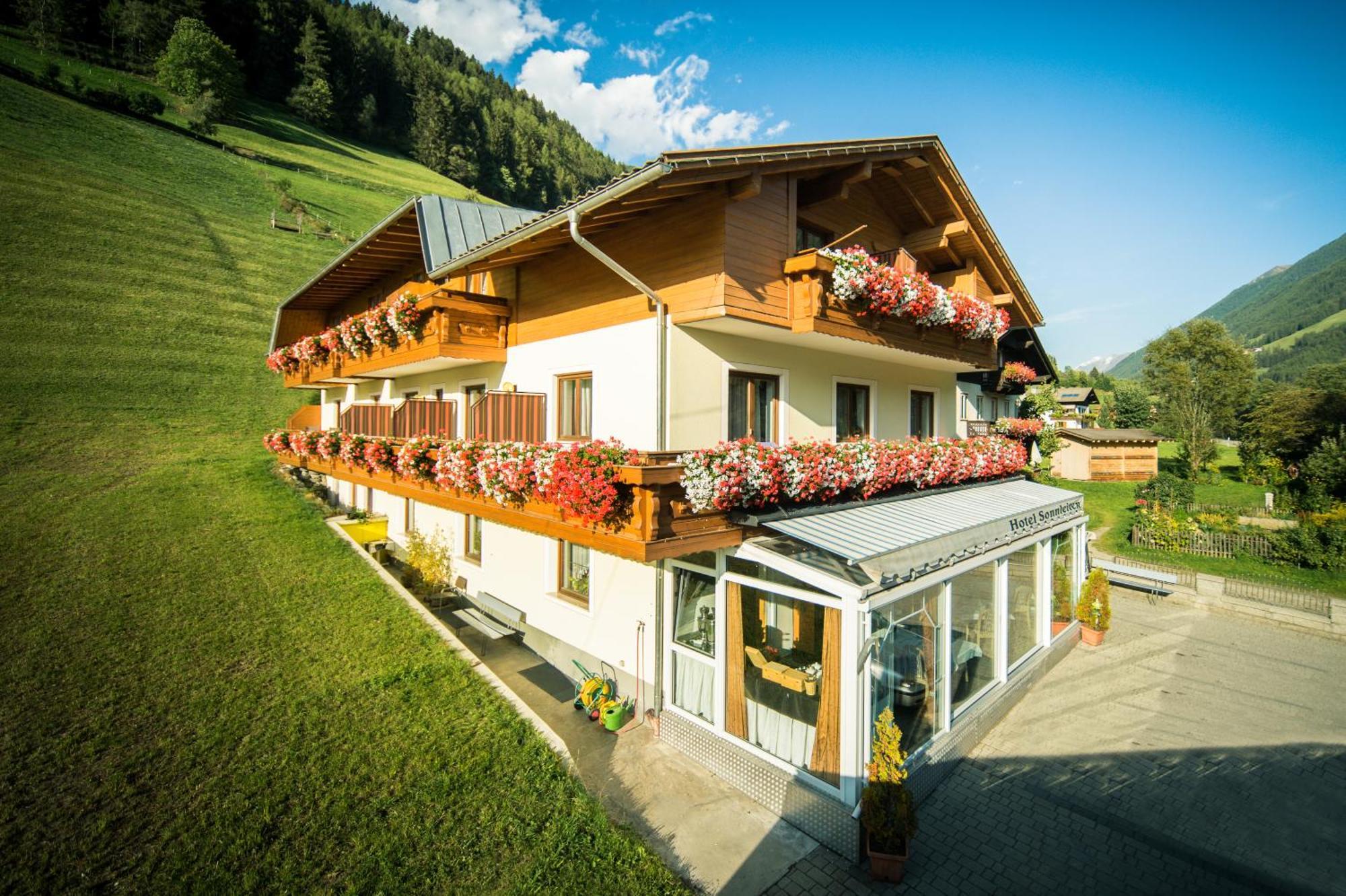 Gourmet Alpinhotel Sonnleiten Cadipietra Esterno foto