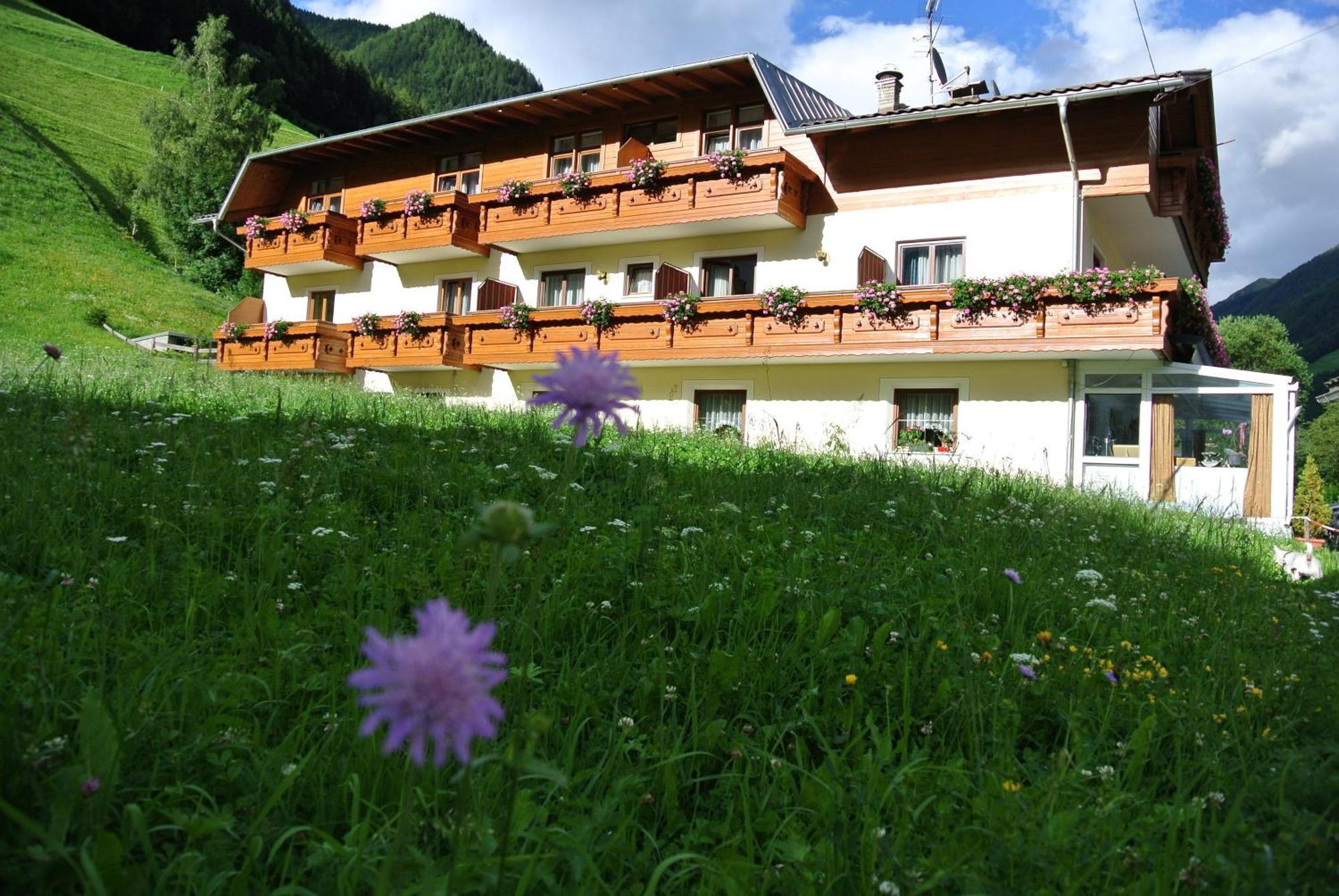 Gourmet Alpinhotel Sonnleiten Cadipietra Esterno foto