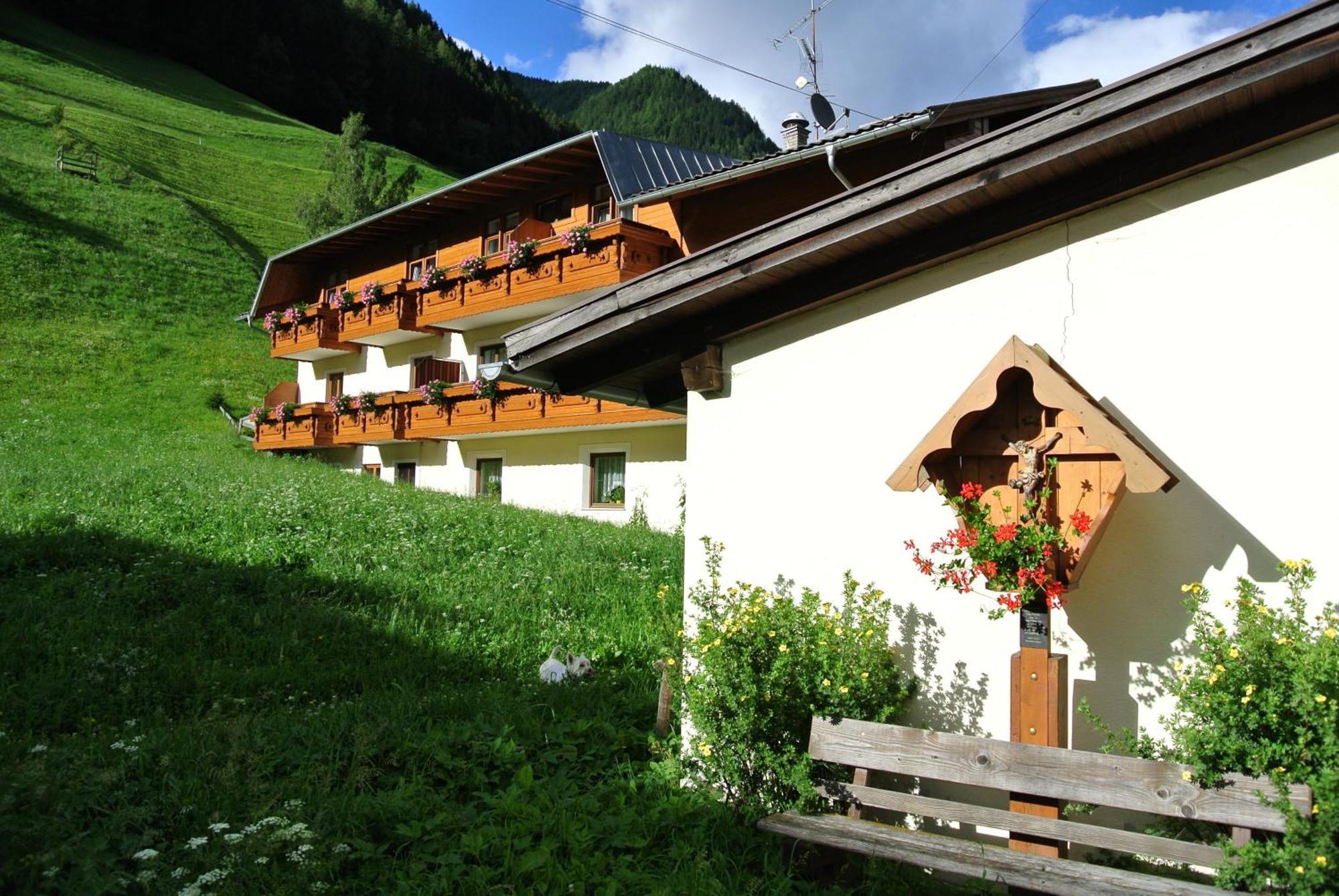 Gourmet Alpinhotel Sonnleiten Cadipietra Esterno foto
