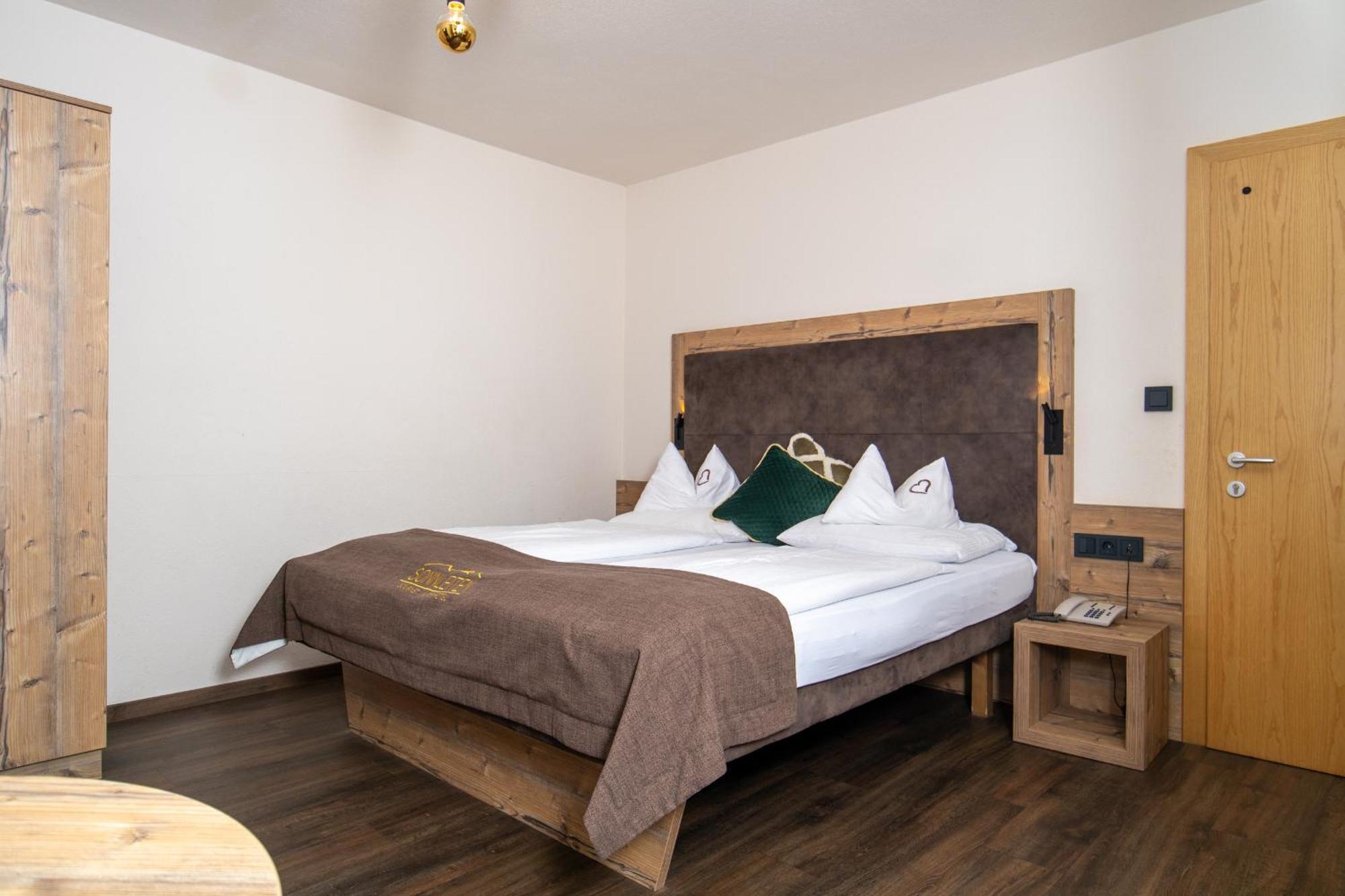 Gourmet Alpinhotel Sonnleiten Cadipietra Esterno foto