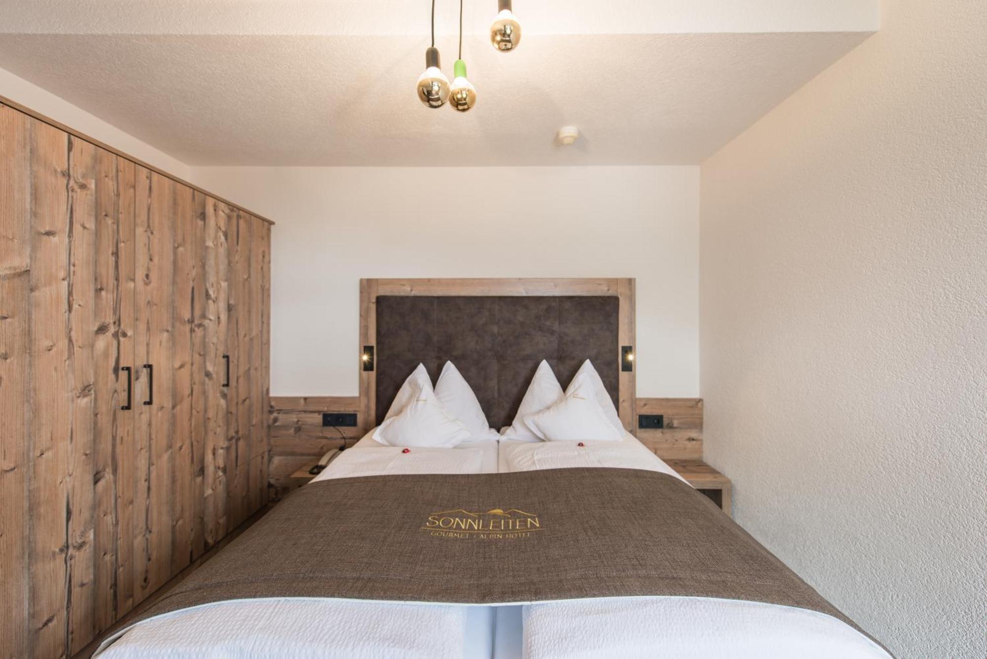 Gourmet Alpinhotel Sonnleiten Cadipietra Esterno foto