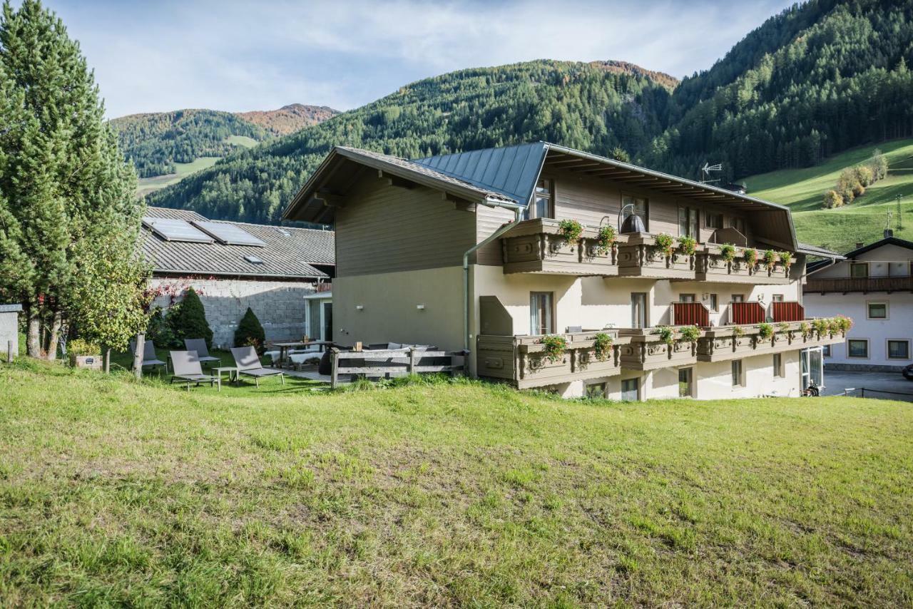Gourmet Alpinhotel Sonnleiten Cadipietra Esterno foto