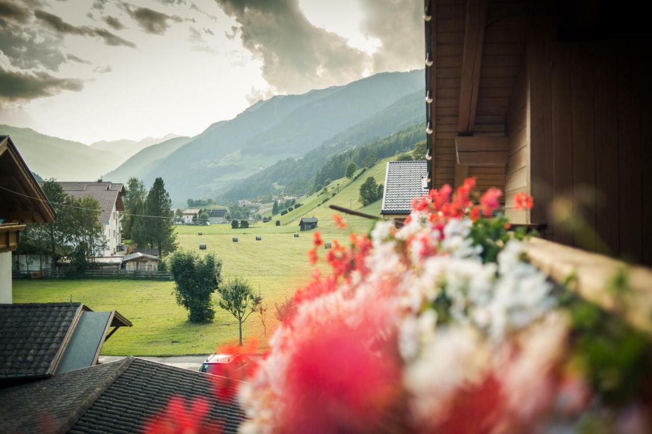 Gourmet Alpinhotel Sonnleiten Cadipietra Esterno foto